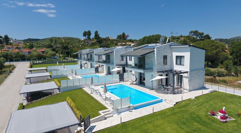 Photo of Grecian Gem