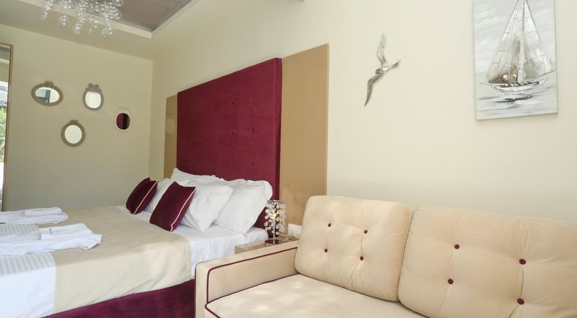 Photo of Grecian Gem