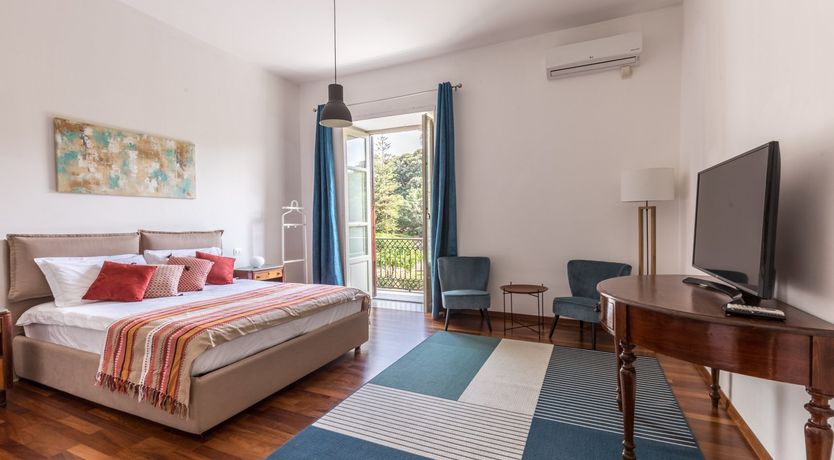 Photo of Juliet's Jewel