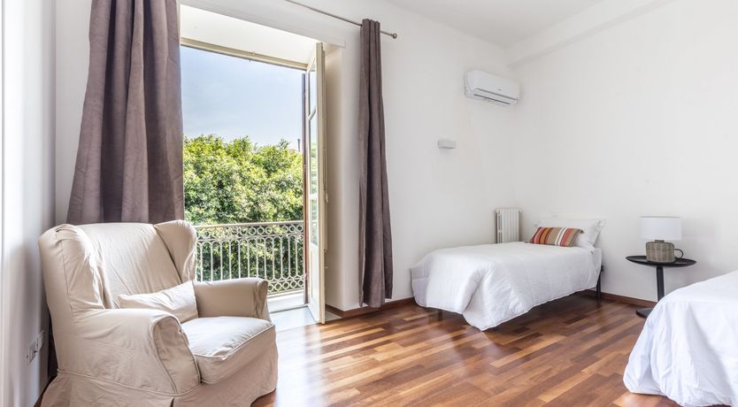 Photo of Juliet's Jewel