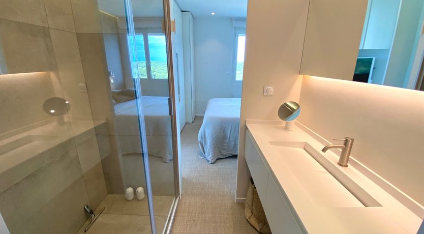 Photo of Huxley's Hideaway