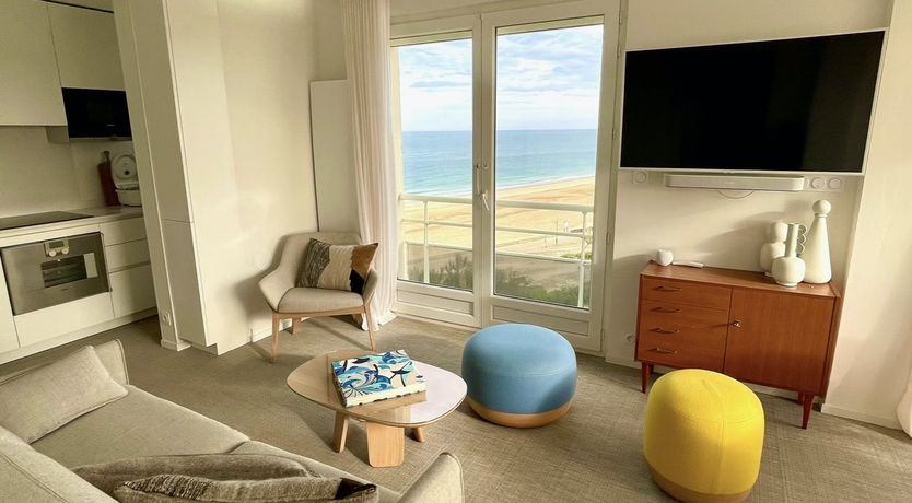 Photo of Huxley's Hideaway