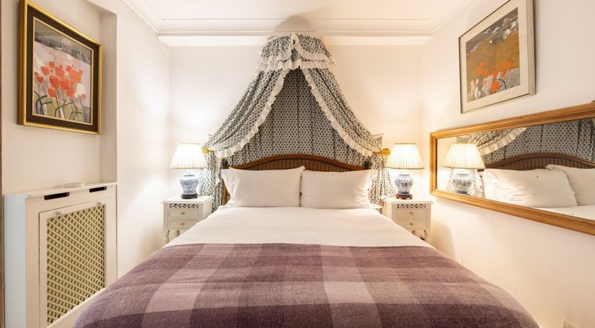 Photo of The Chelsea Flower