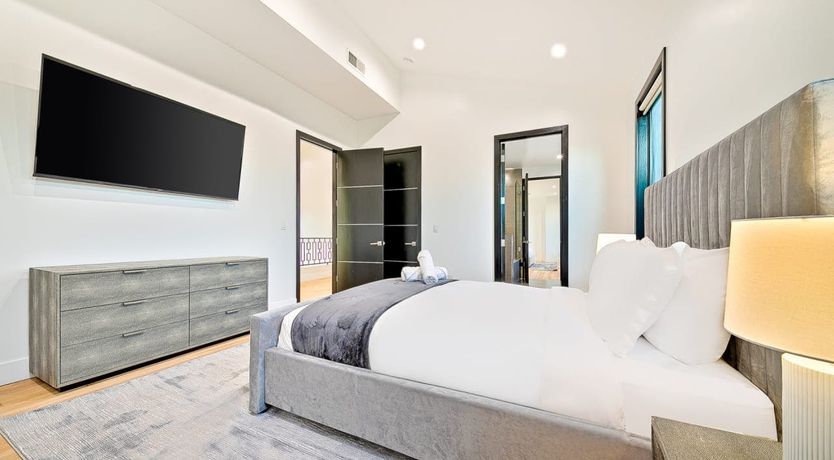 Photo of The Hollywood Heart