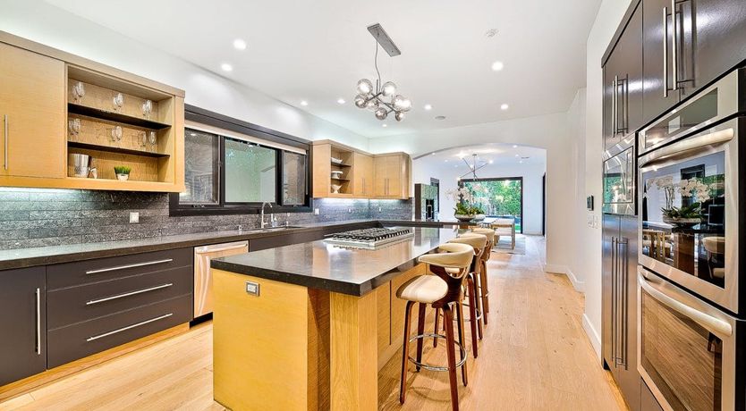 Photo of The Hollywood Heart