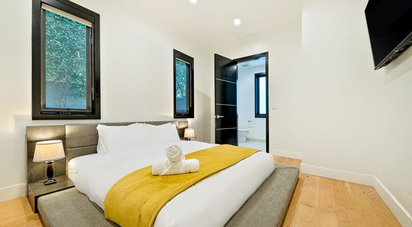 Photo of The Hollywood Heart