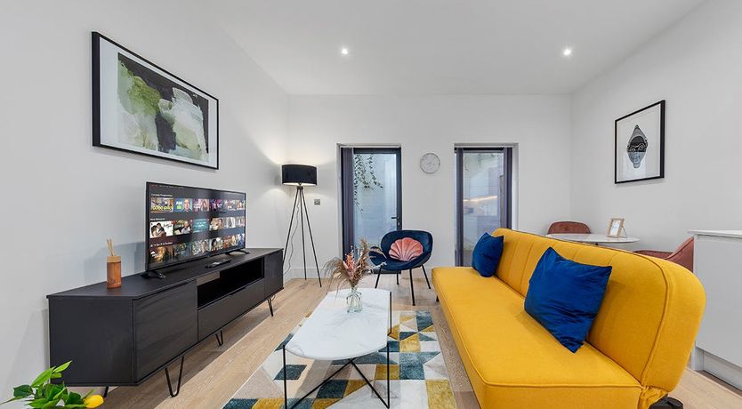 Photo of Lemons & Blueberries