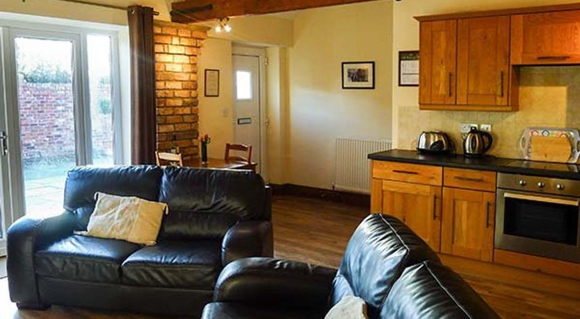 Photo of Winsall Court II