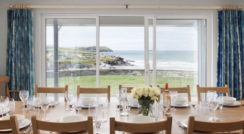 Photo of The White House