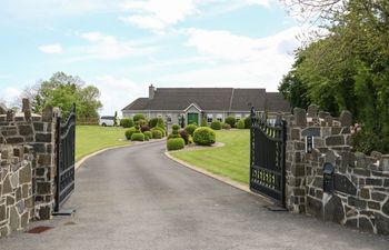 The Hideaway Holiday Cottage