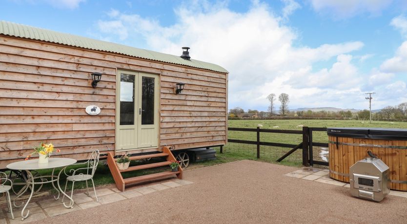 Photo of Balwen Shepherd's Hut