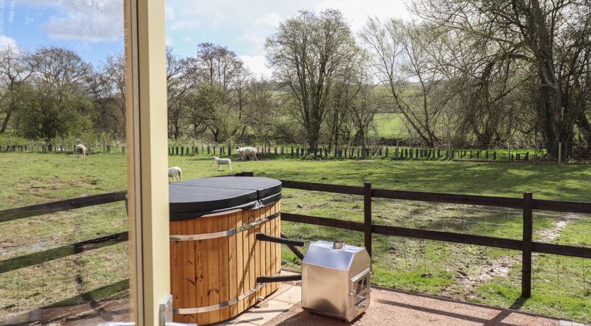 Photo of Balwen Shepherd's Hut