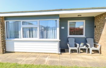 Chalet at Sundowners Holiday Cottage