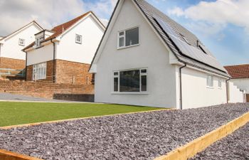 The White House Holiday Cottage