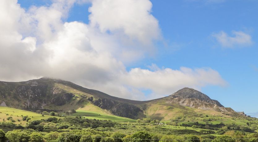 Photo of Caban Cwtch (The Cosy Cabin)
