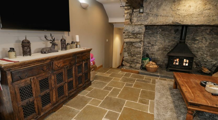 Photo of Hen Dy Craig Yr Ronwy