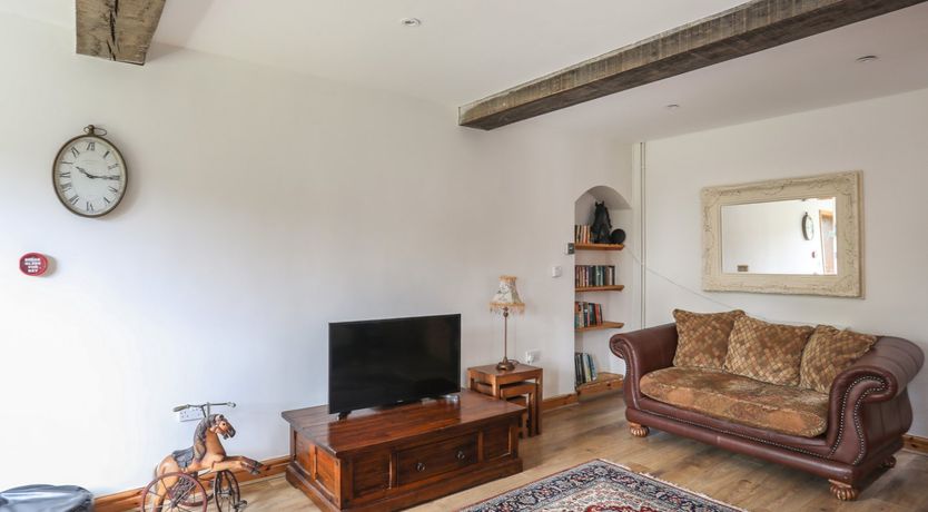 Photo of Long Cottage