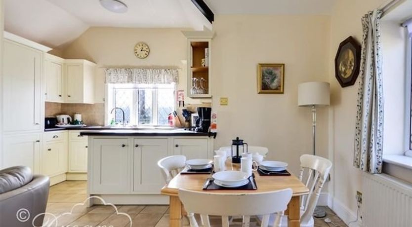 Photo of Frome Lodge House