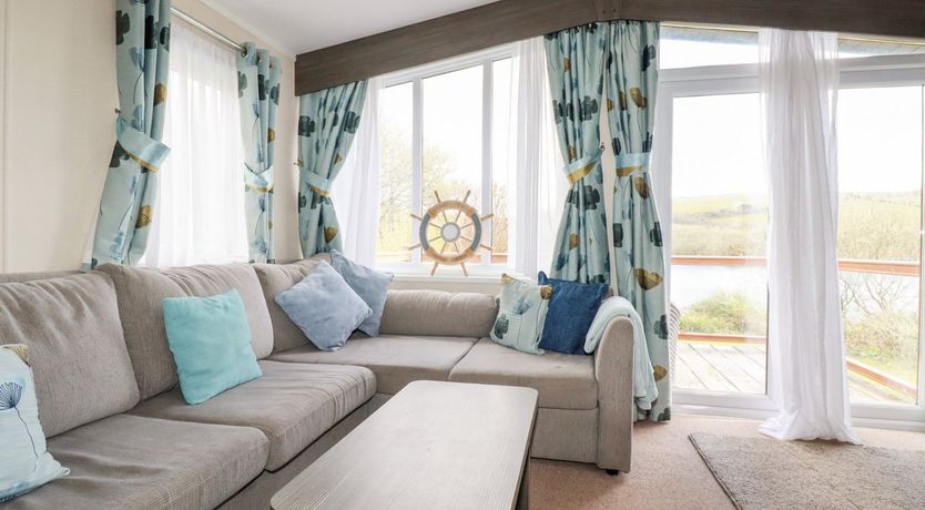 Photo of Lake View 10