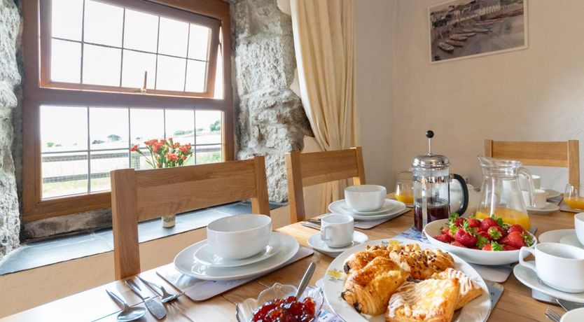 Photo of 3 Bed in Constantine