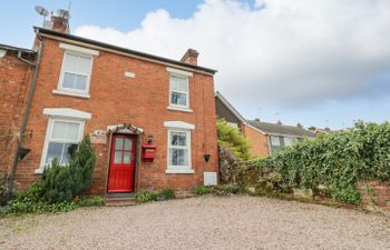 Dobbies Den Holiday Cottage