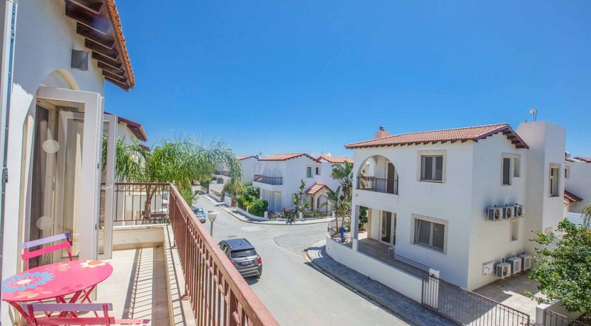 Photo of Blue Surfer