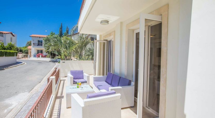 Photo of Blue Surfer