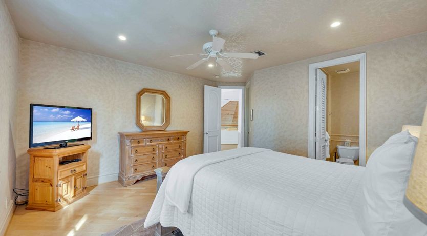 Photo of Blushing Peach