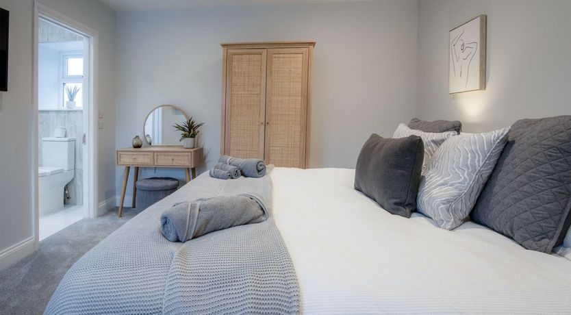 Photo of King Of The Cliffs