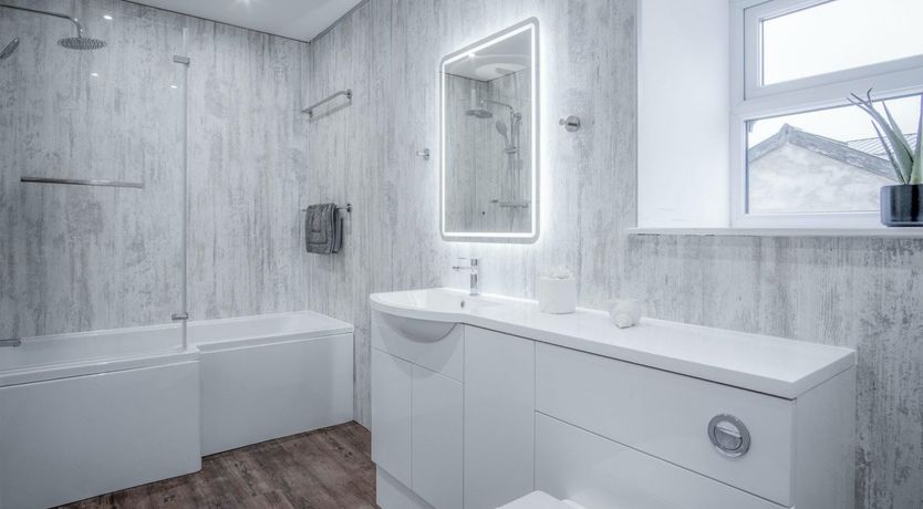 Photo of King Of The Cliffs