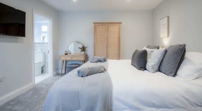 Photo of King Of The Cliffs