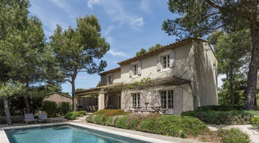 Photo of Chic & Buzzy