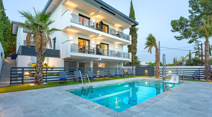 Photo of Gilded with Green