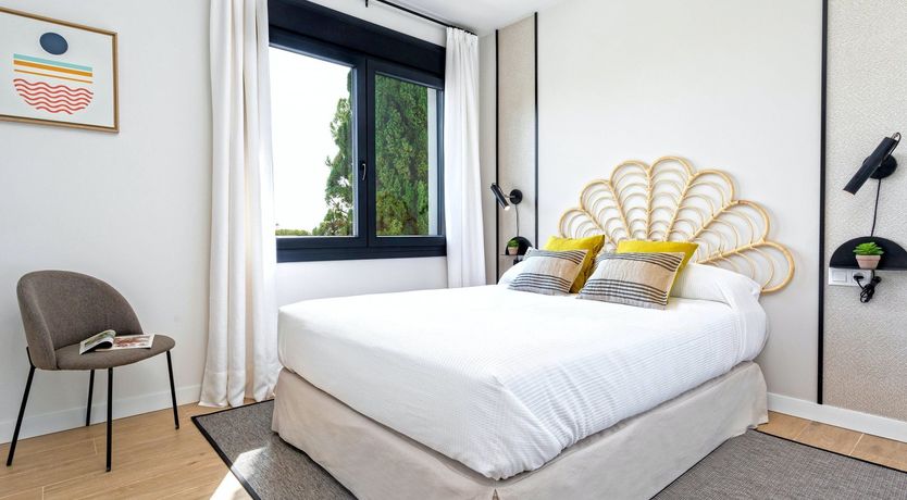 Photo of Gilded with Green