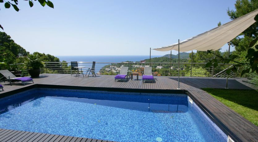 Photo of Hills & Sea