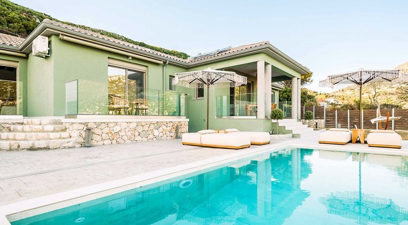 Photo of The Moon & The Stars