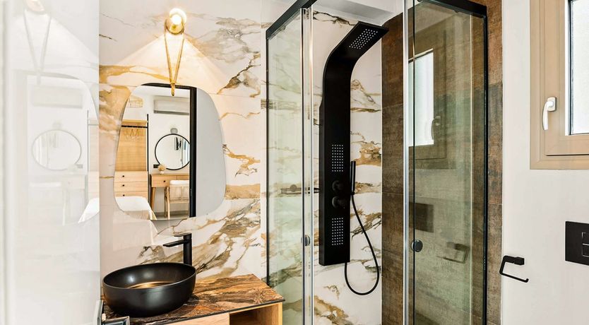 Photo of The Moon & The Stars