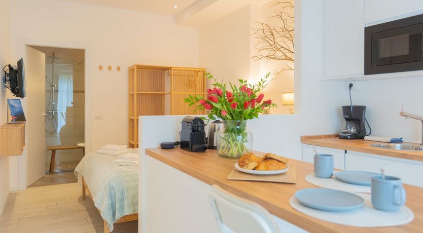 Photo of The Pine Tree