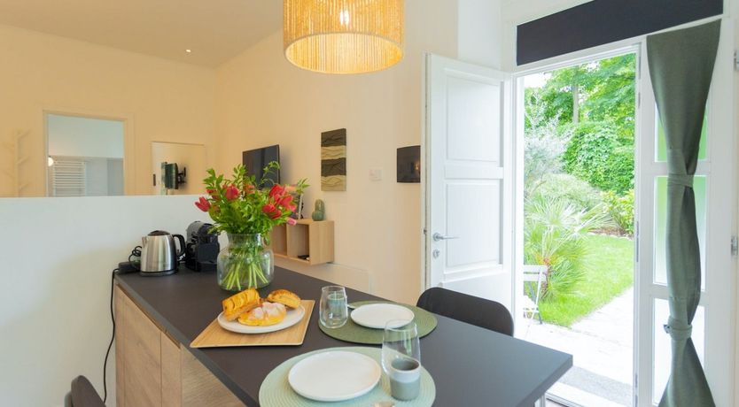 Photo of The Pine Tree