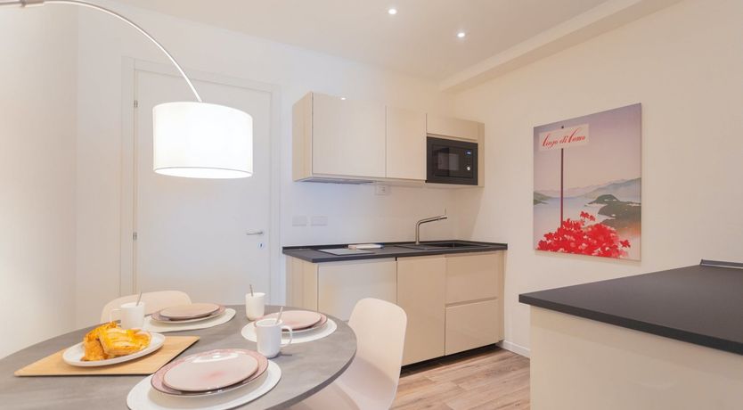 Photo of The Pine Tree