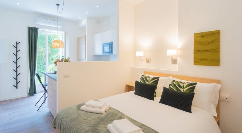 Photo of The Pine Tree