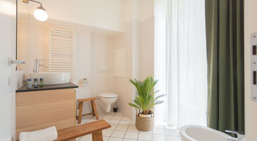 Photo of The Pine Tree