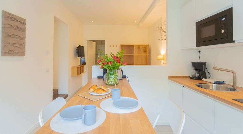 Photo of The Pine Tree