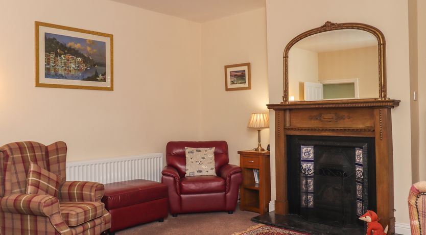 Photo of Creel Cottage, Blackwood Street