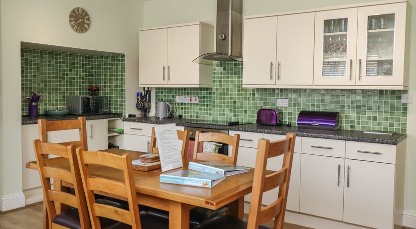 Photo of Creel Cottage, Blackwood Street