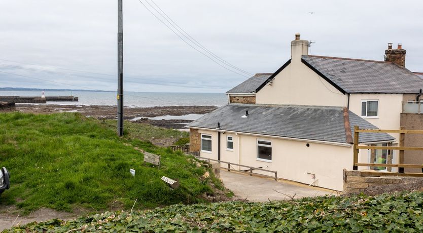 Photo of Island View