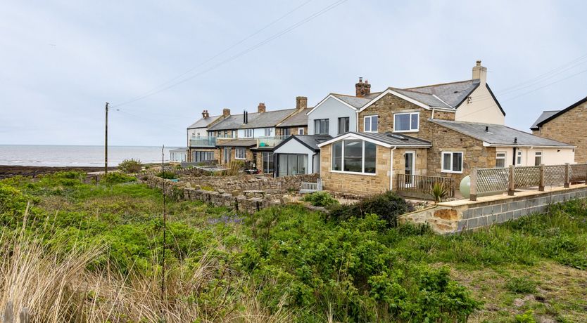 Photo of Island View