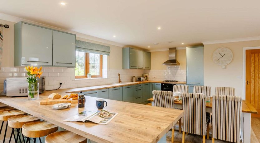 Photo of 3 Bed in Bideford