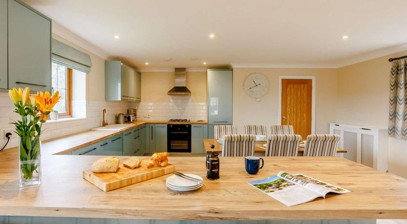 Photo of 3 Bed in Westward Ho