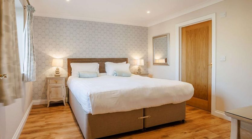 Photo of 3 Bed in Westward Ho